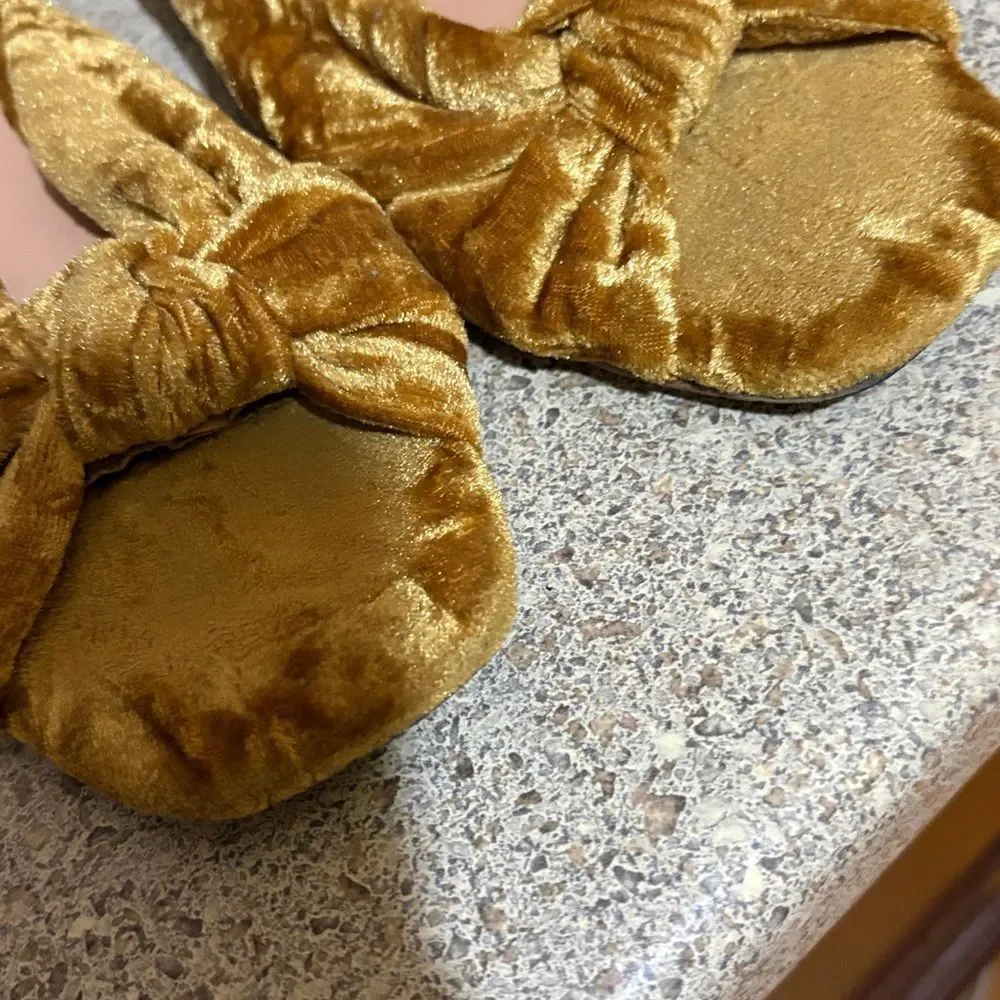 Halston Heritage Women's Brown Velvet Sandals - Picture 8 of 10